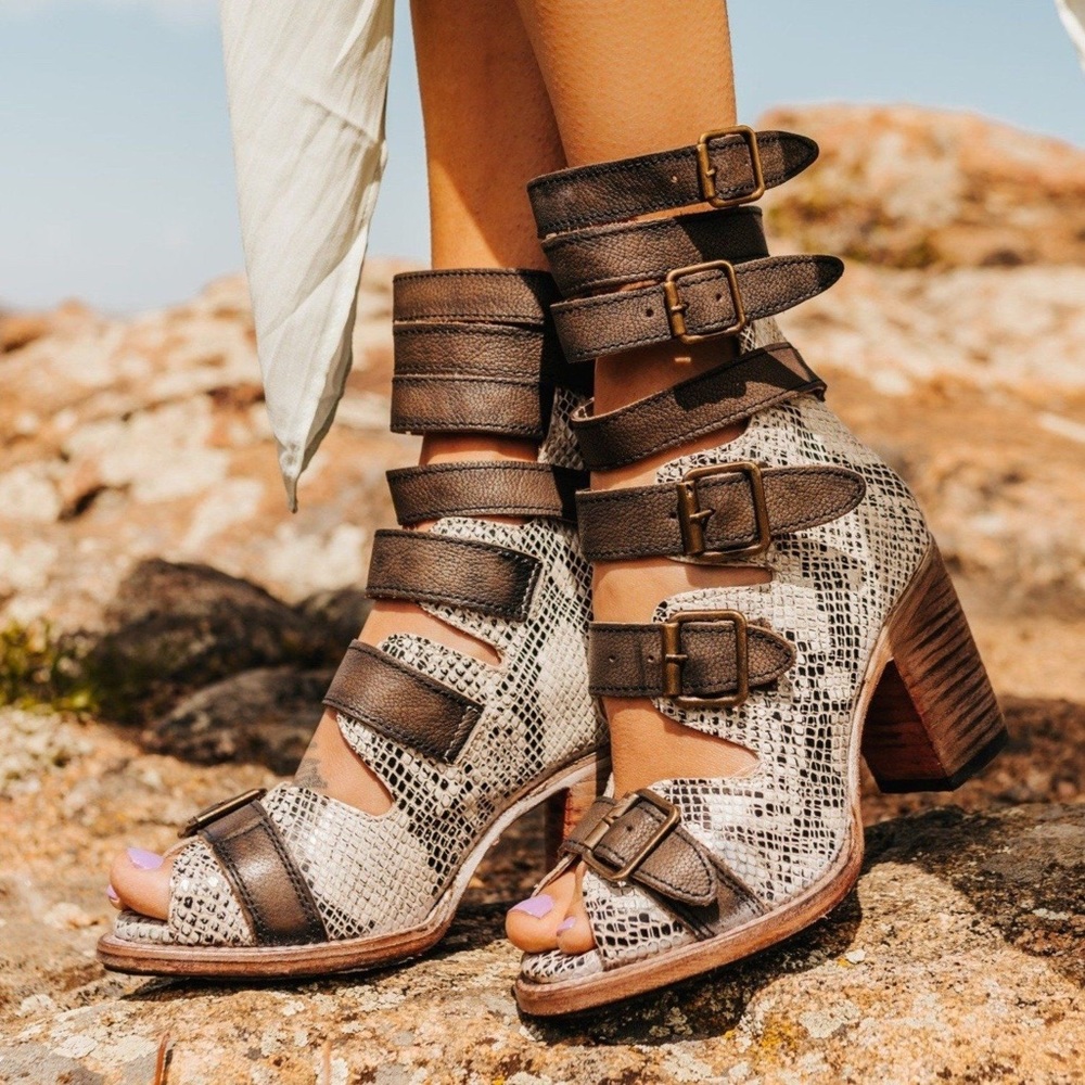 Brand new Bond Freebird by Steven.